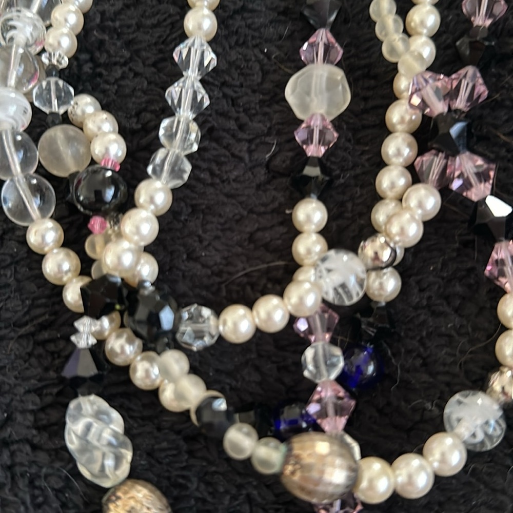 Beautiful Statement Piece - image 2